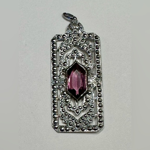 Vintage Art Deco Filigree Sterling Silver & Amethyst Pendant - Picture 3 of 16